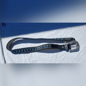 Black hair on‎ hide belt